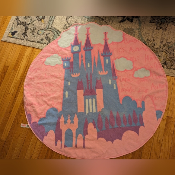 Disney Sleeping Beauty Castle Round Beach Towel - Picture 1 of 3